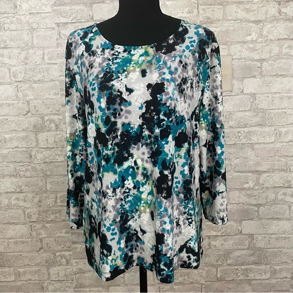 JM Collection Tops - JM Collection Blue Floral Quarter Sleeve Top